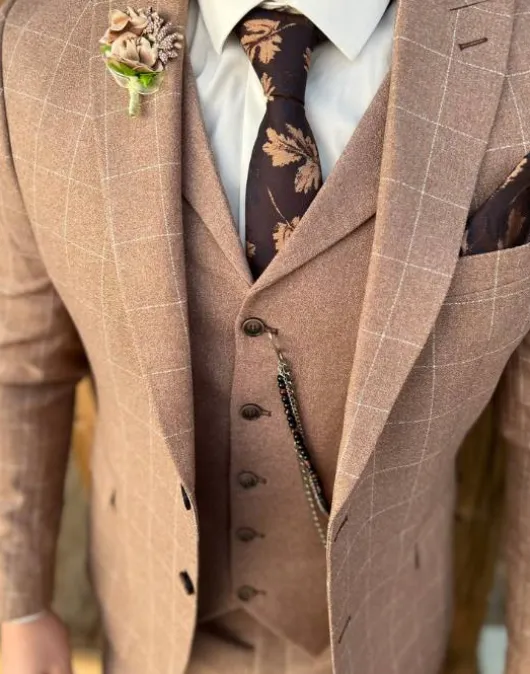 Beige geruit kostuum
