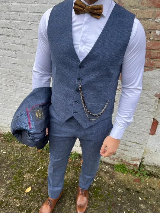 blauw_geruit_katoenen_pak_2.webp Blauw geruit katoenen pak