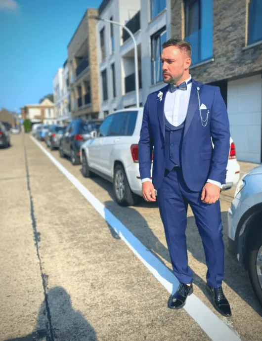blauw_tuxedo__blauw_trouw_2.webp Blauw Tuxedo / Blauw Trouwpak