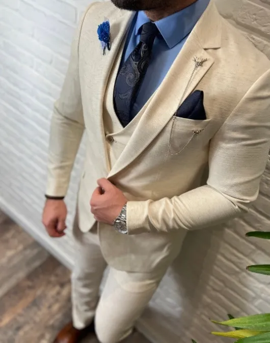 creamy_beige_linnen_look__3.webp Creamy Beige linnen look trouwkostuum