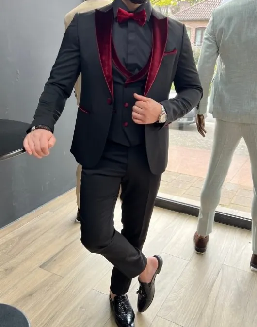 rode_kraag_zwarte_tuxedo_3.webp Rode Kraag Zwarte Tuxedo